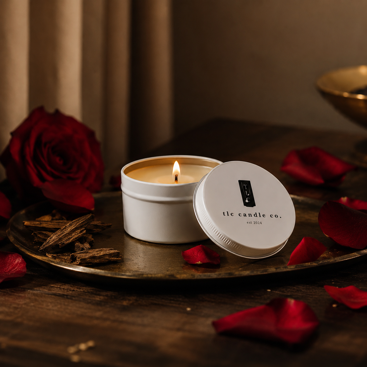 Lumière Rose & Oud Luxury Candle — 4oz