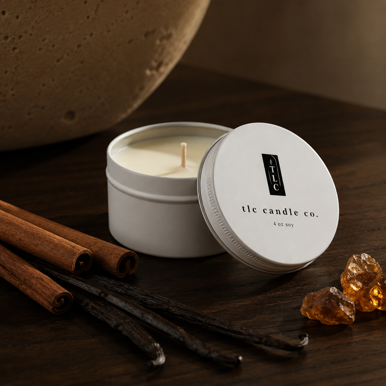 Lumière Vanilla & Amber Soy Candle
